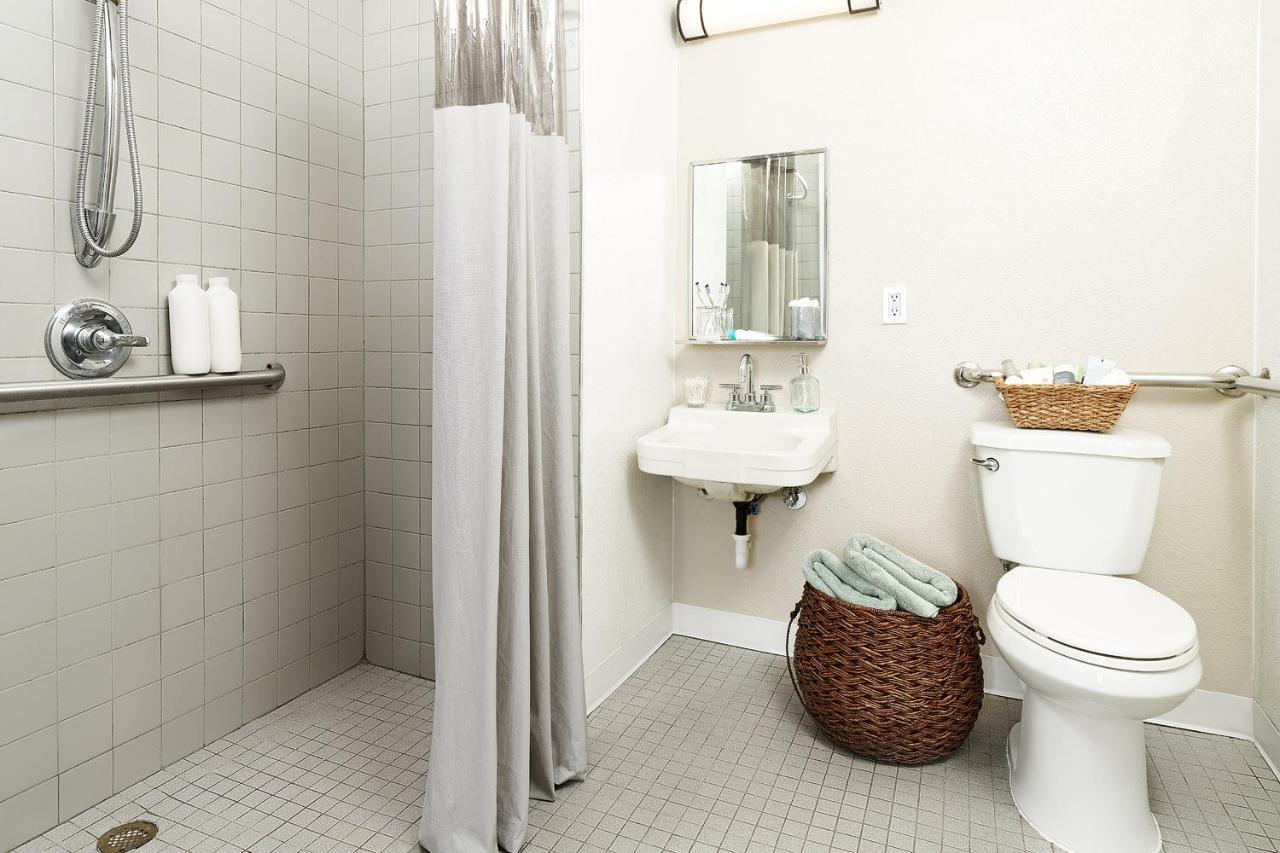 Intown Suites Extended Stay Atlanta Ga - Willow Trail Norcross Bagian luar foto